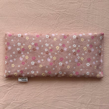 Load image into Gallery viewer, Beige + Pink Floral - Travel Heat Pack
