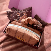 Load image into Gallery viewer, Gift Box - "I Love You This Much"
